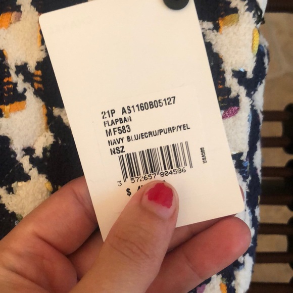 Sold! Chanel 2021 houndstooth 19 bag - Picture 10 of 11